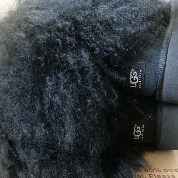 UGG CLASSIC SHORT MONGOLIAN CUFF FUR SHEEPSKIN BOOTS BLACK SIZE 8 - Picture 12 of 16